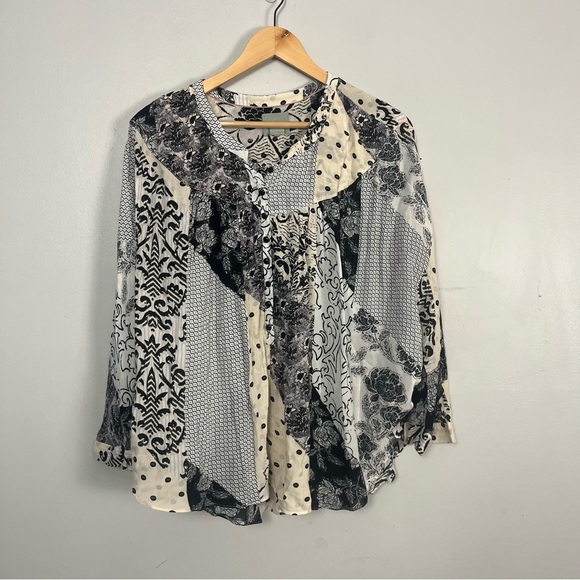 Maeve Anthropologie black white cream mixed print popover blouse size medium - Picture 3 of 7